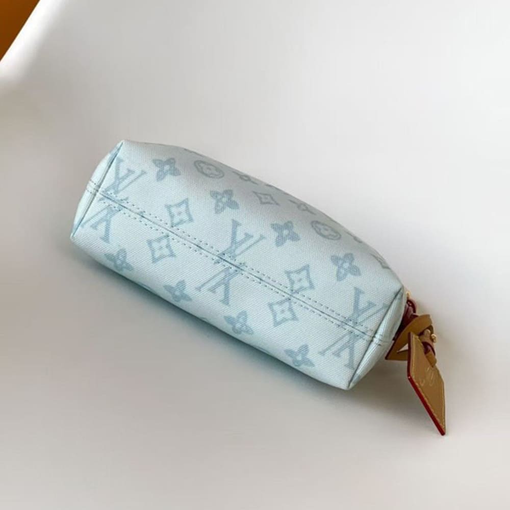 LV Pochette Hills