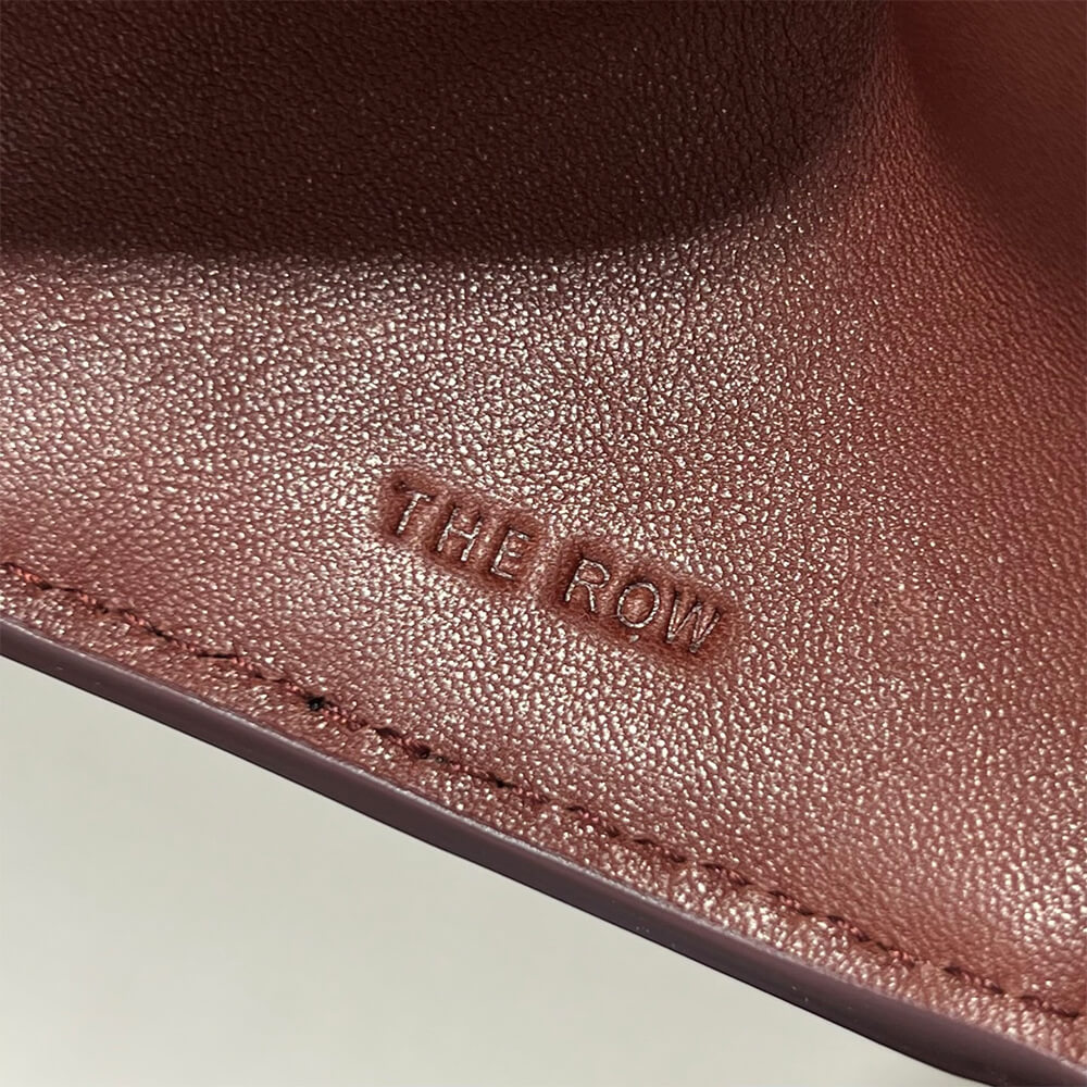 The R0w Peggy Clutch in Leather(HIGH-END GRADE)