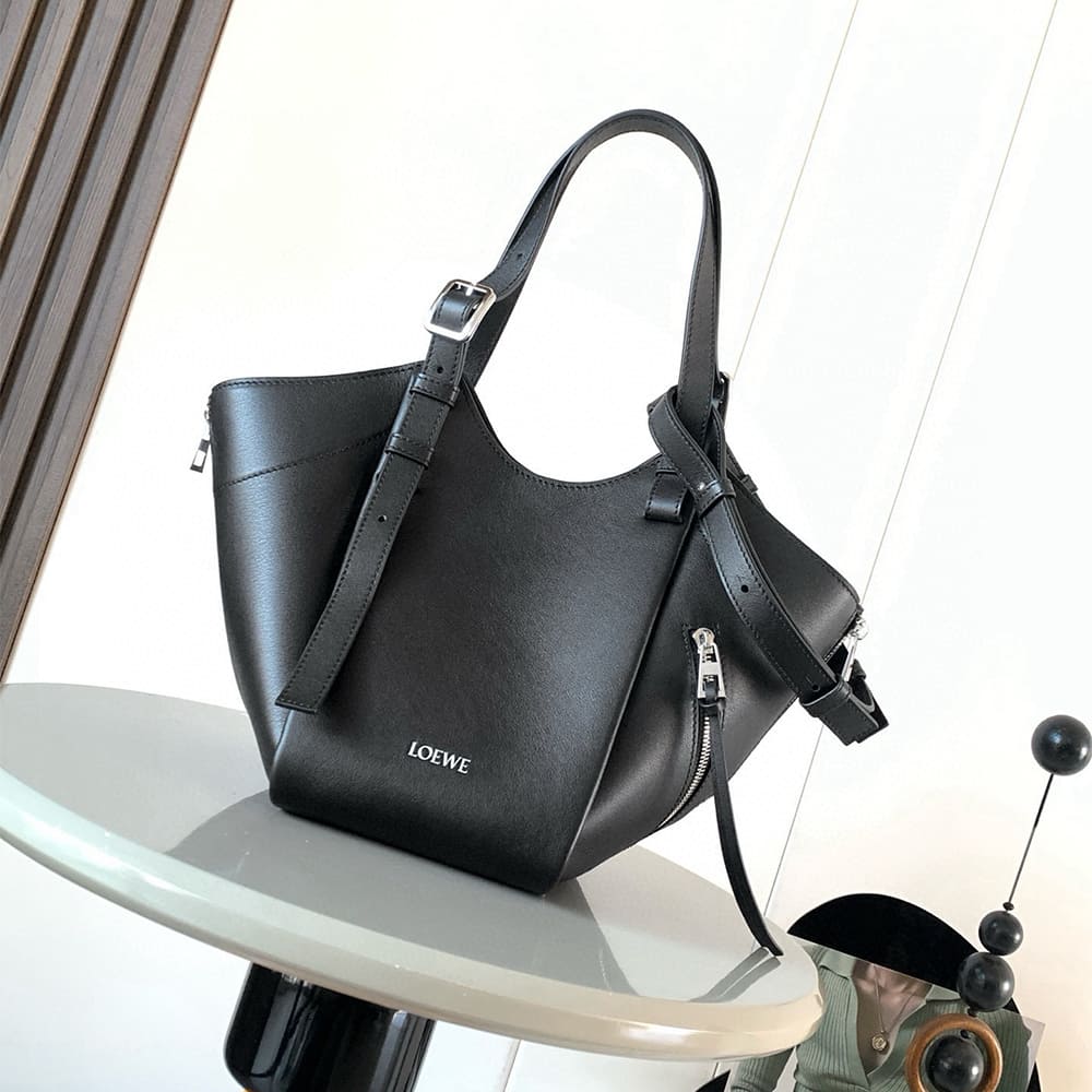 L0ew* Hammock Flip bag in classic calfskin(HIGH-END GRADE)