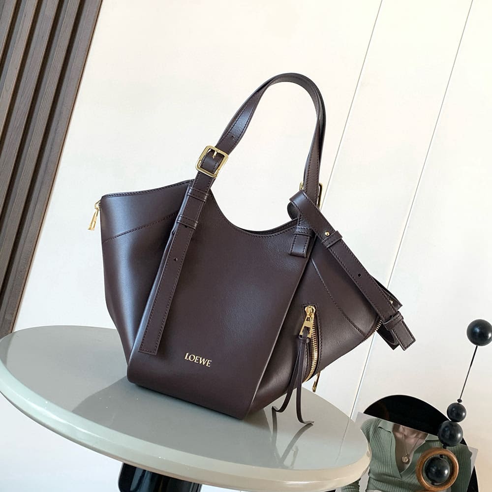 L0ew* Hammock Flip bag in classic calfskin(HIGH-END GRADE)