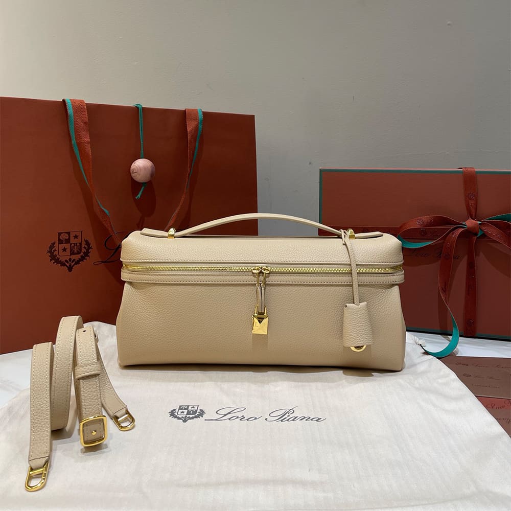 L0r0 P1ana Extra Softy Bag L33(HIGH-END GRADE)
