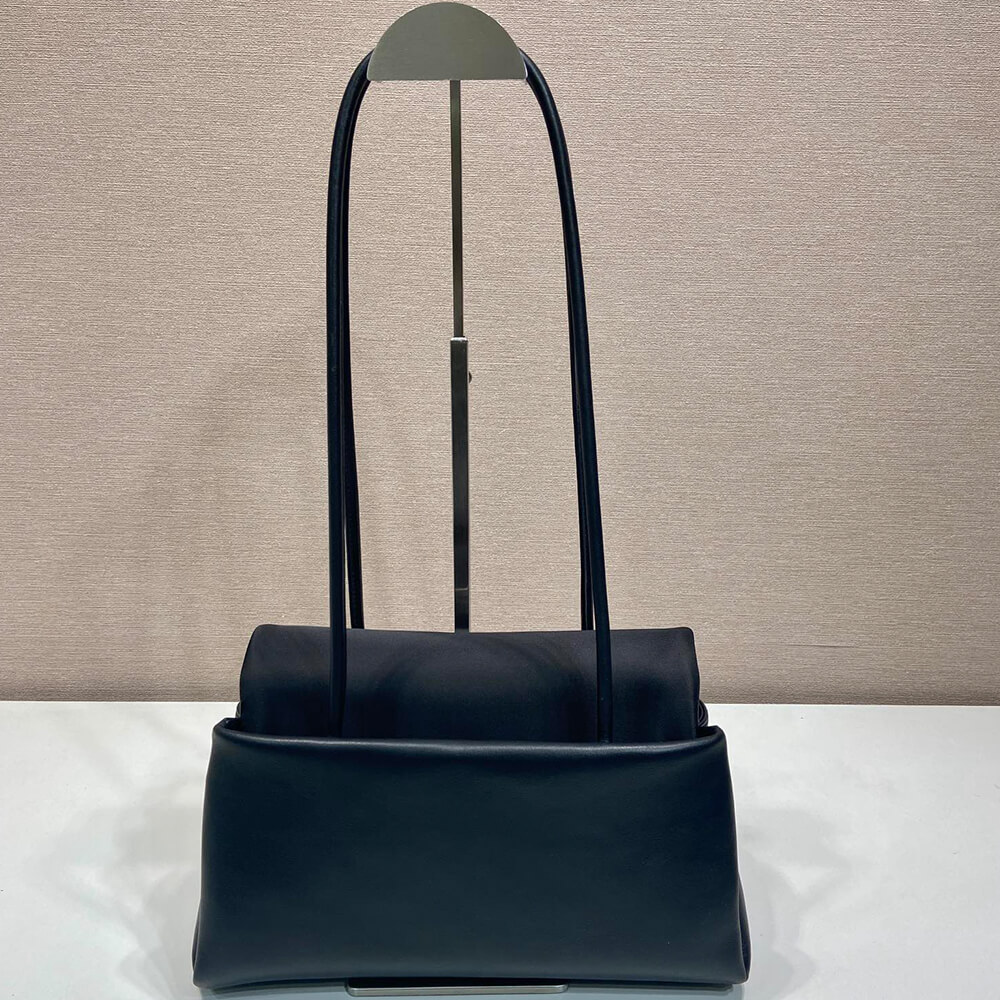 Pra*a Passage medium leather bag with Re-Nylon flap(HIGH-END GRADE)