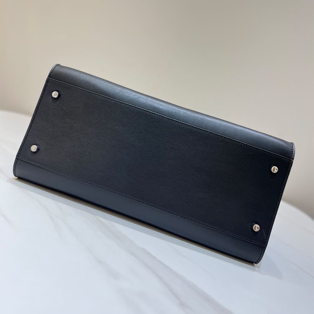 The R0w Margaux Shoulder 12 Bag(HIGH-END GRADE)