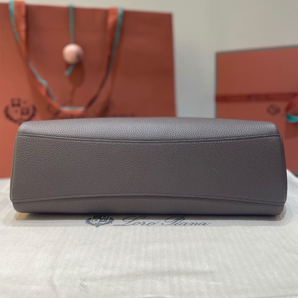 L0r0 P1ana Extra Softy Bag L33(HIGH-END GRADE)
