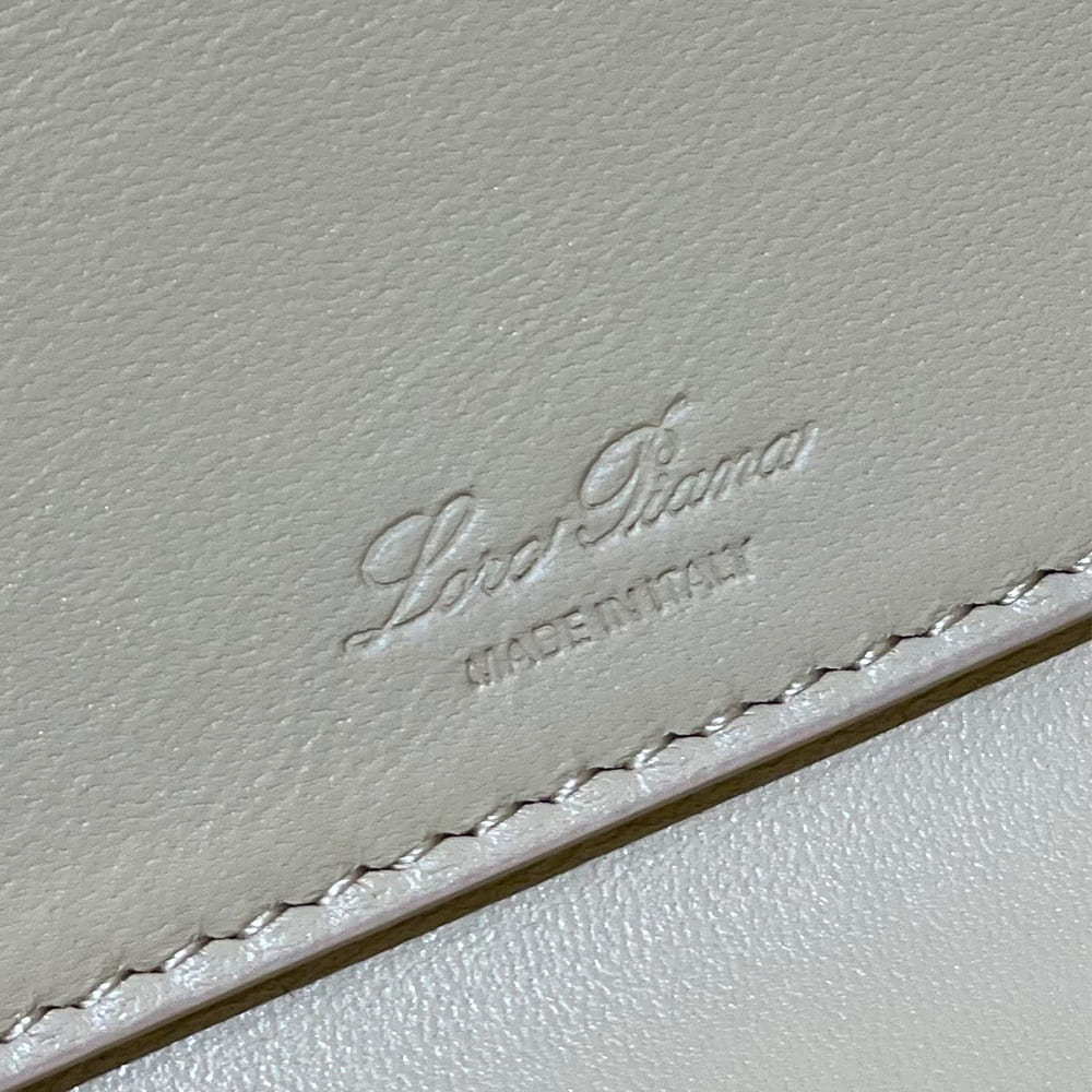 L0r0 P1ana Extra Softy Bag L33(HIGH-END GRADE)