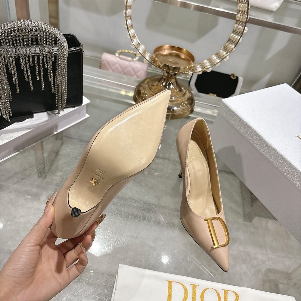 D10r Initials Pump
