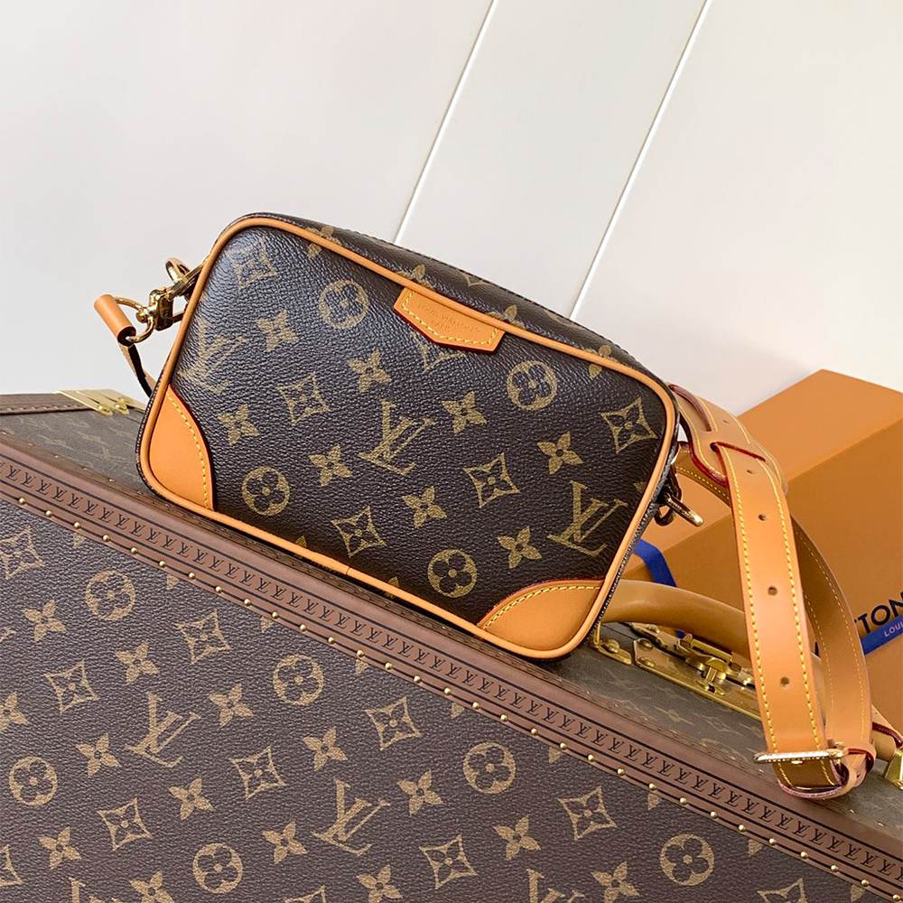 LV Trocad??ro Wearable Wallet(HIGH-END GRADE)
