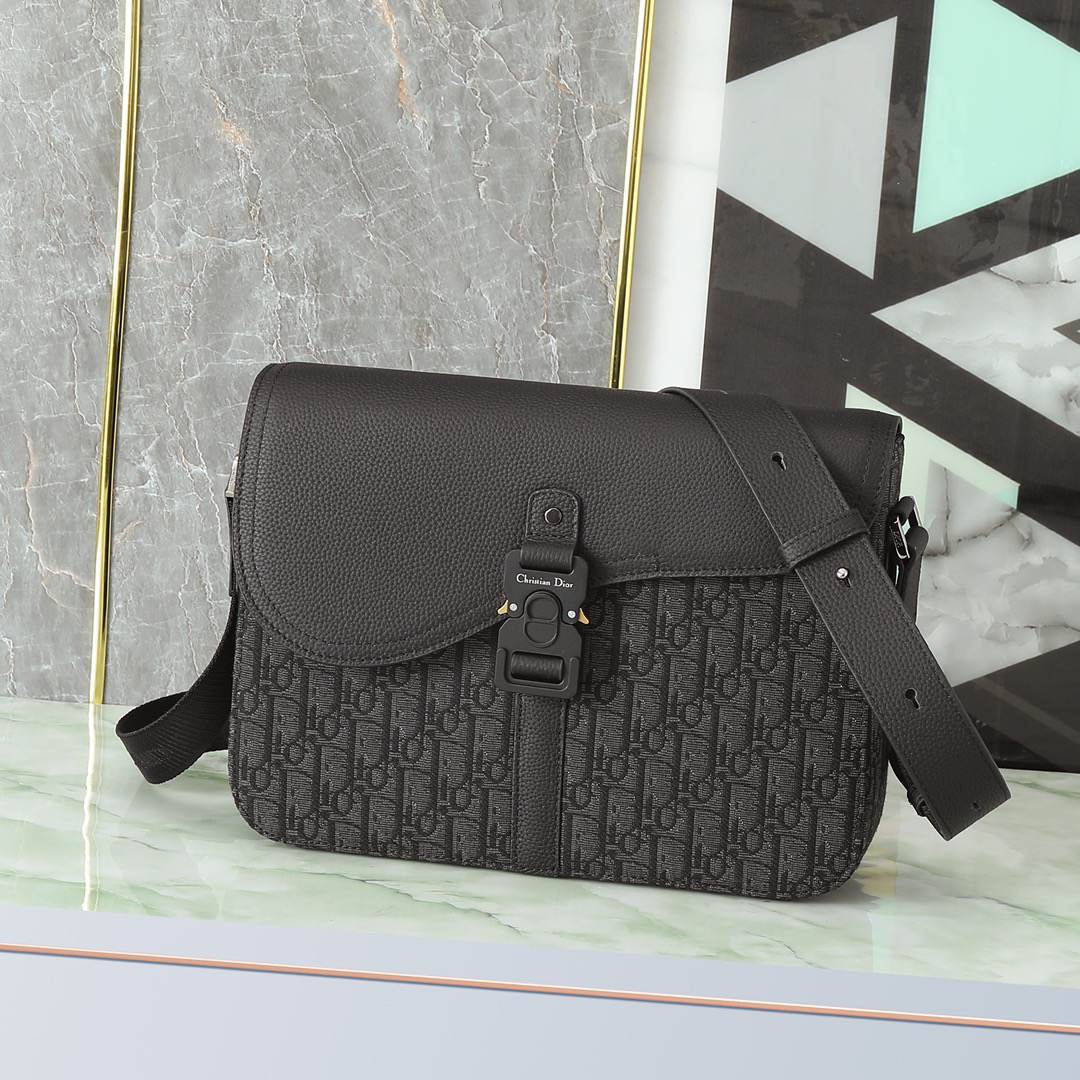 D10r Medium Saddle Messenger Bag with Fla(HIGH-END GRADE)