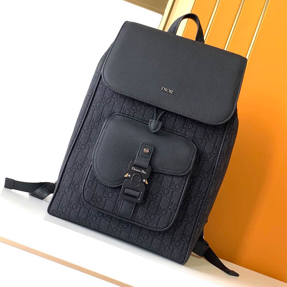 D10r Saddle Backpack with Flap(HIGH-END GRADE)