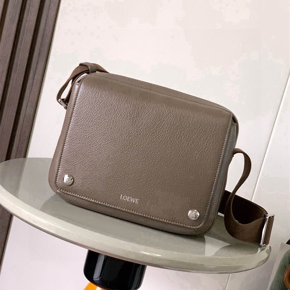 L0ew* Medium Pebble messenger bag(HIGH-END GRADE)