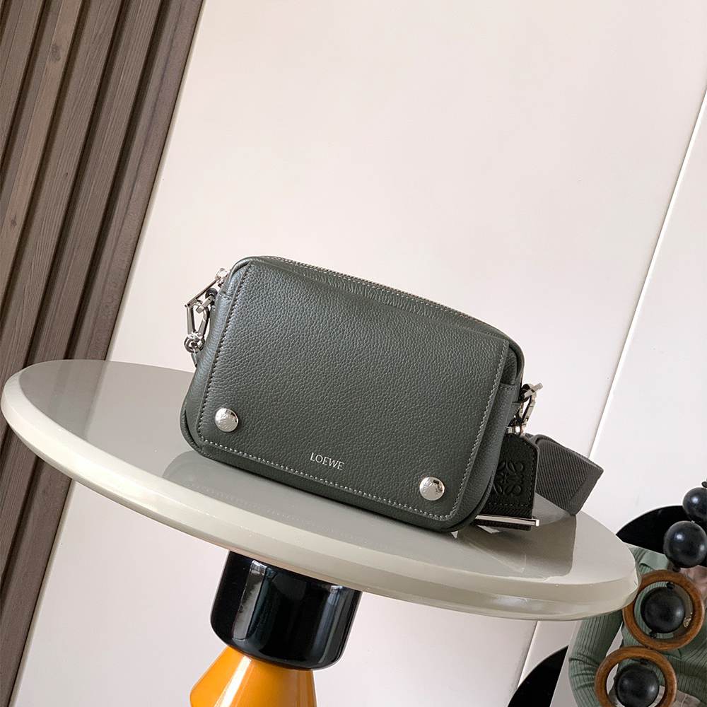 L0ew* Small Pebble messenger bag(HIGH-END GRADE)