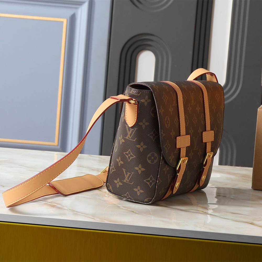 LV Christopher Messenger(HIGH-END GRADE)