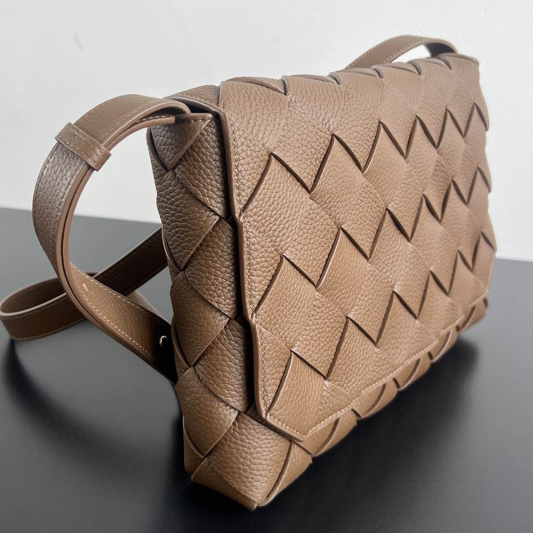 B0tt*ga Ven*ta Large Diago(HIGH-END GRADE)