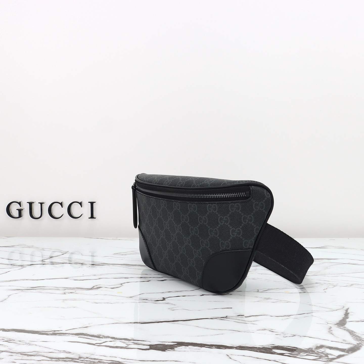GG Emblem medium belt bag(HIGH-END GRADE)