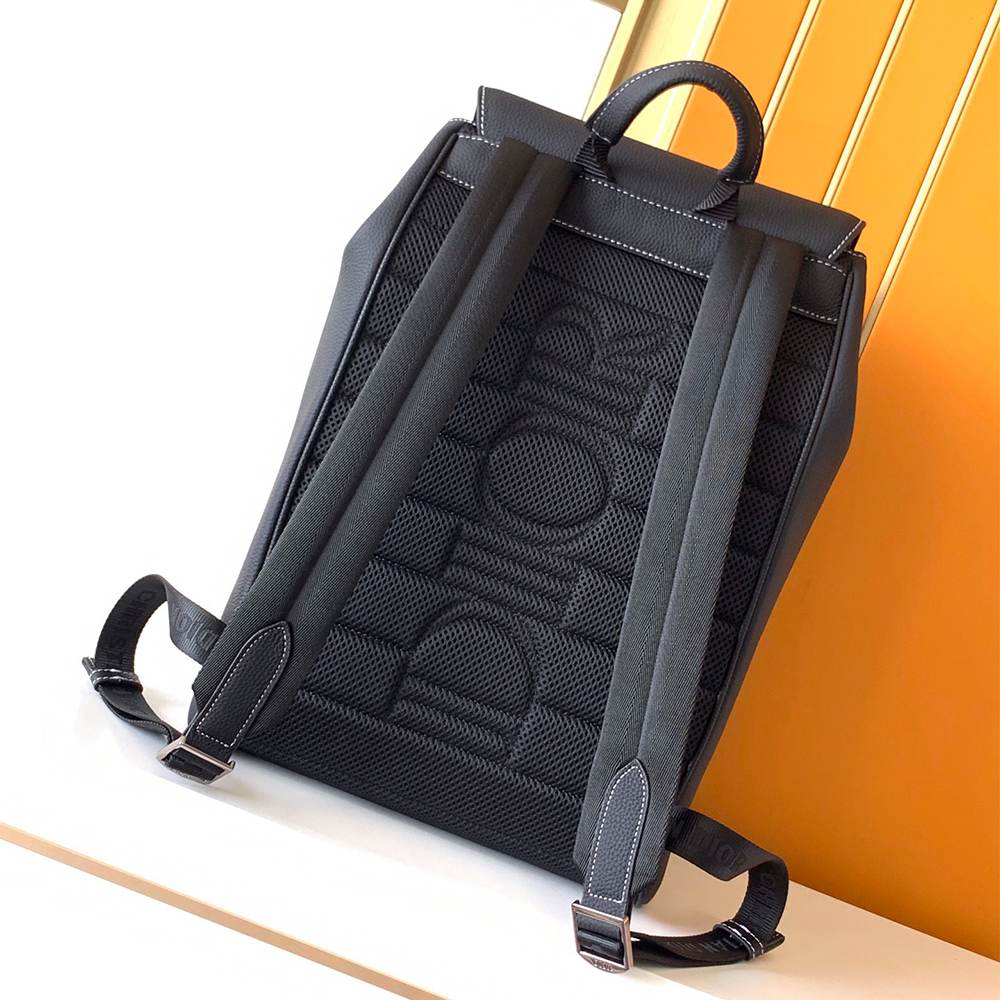 D10r Saddle Backpack with Flap(HIGH-END GRADE)