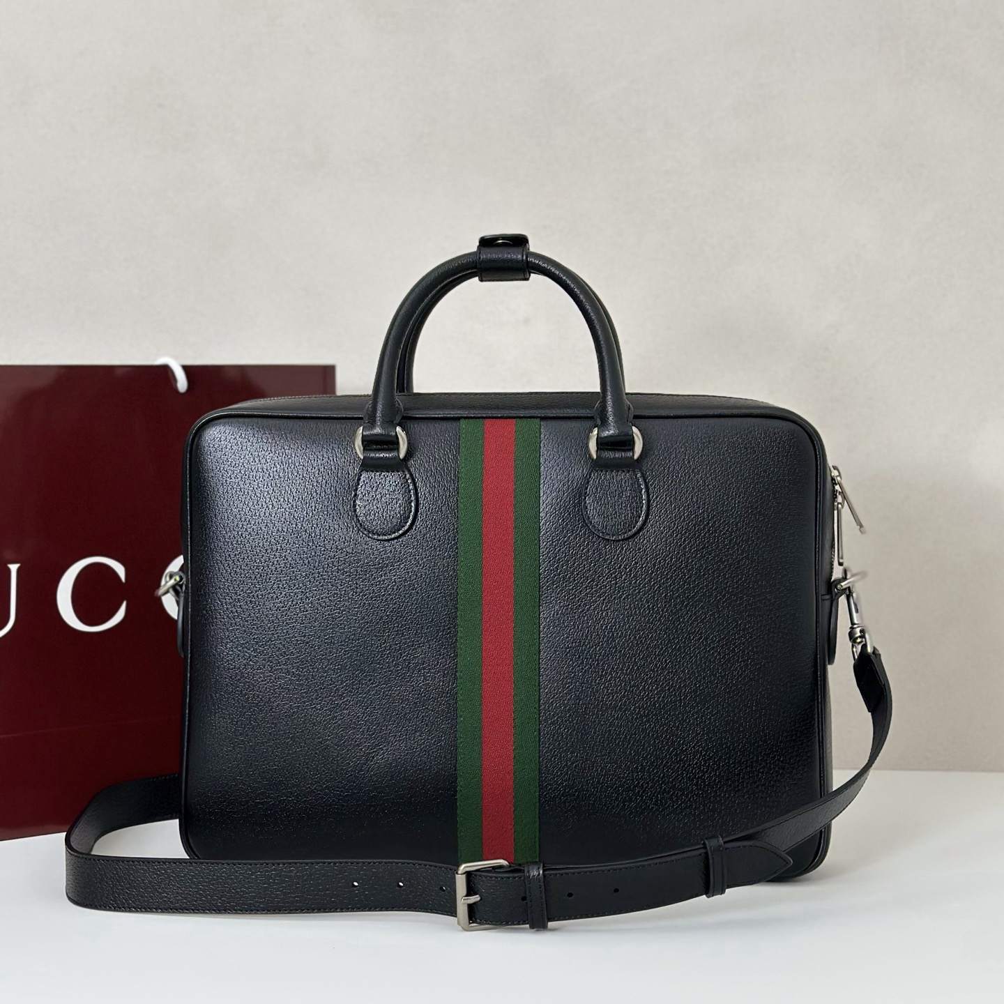 GG Emblem medium duffle bag(HIGH-END GRADE)