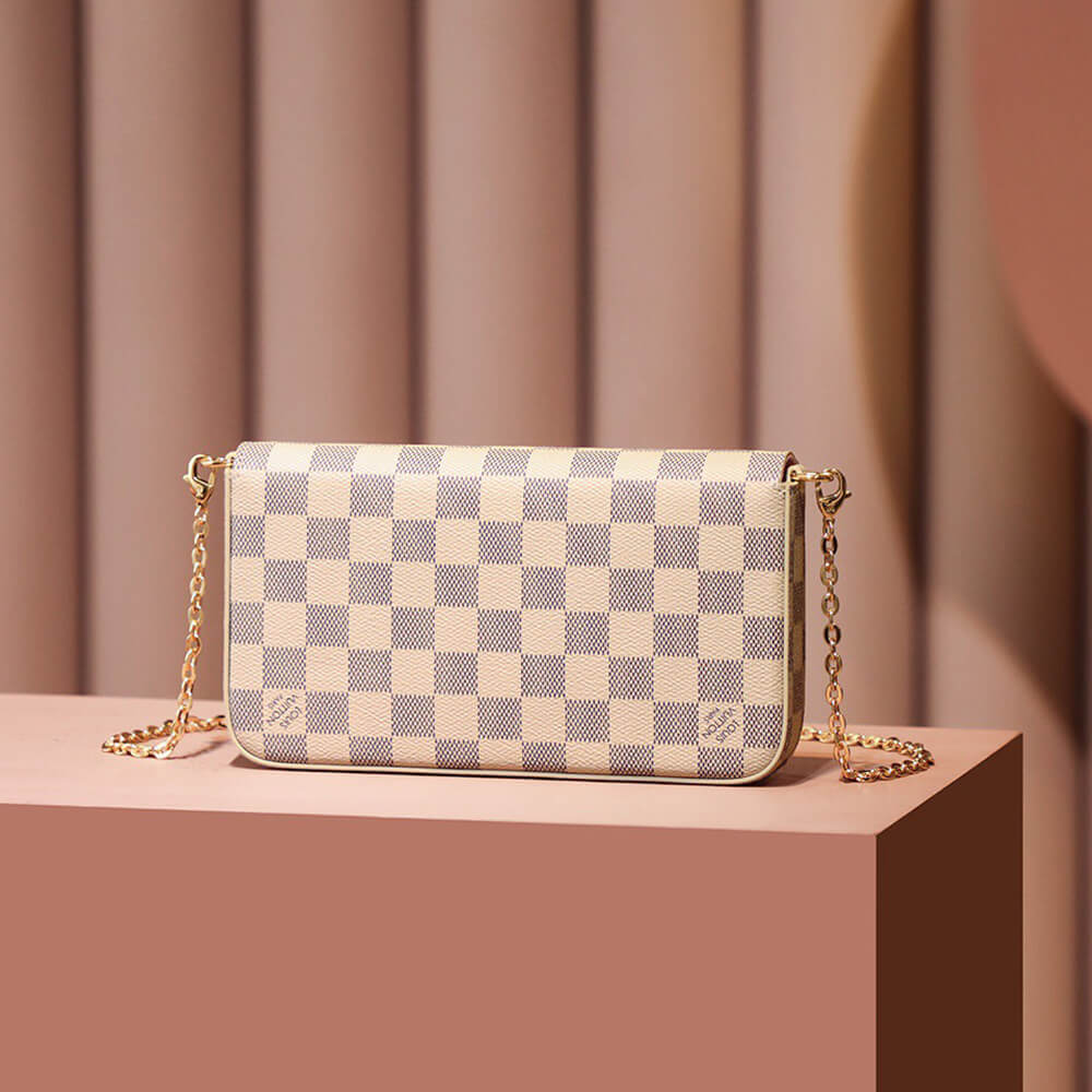 LV Pochette Félicie(TAX-FREE GRADE)