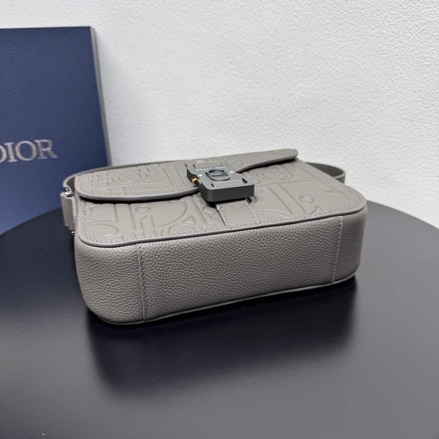 D10r Small Saddle Messenger Bag with Flap(HIGH-END GRADE)