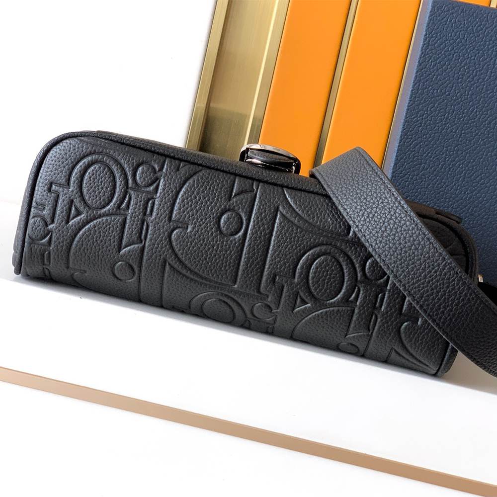 Medium D10r Daily Messenger Bag with Flapp(HIGH-END GRADE)