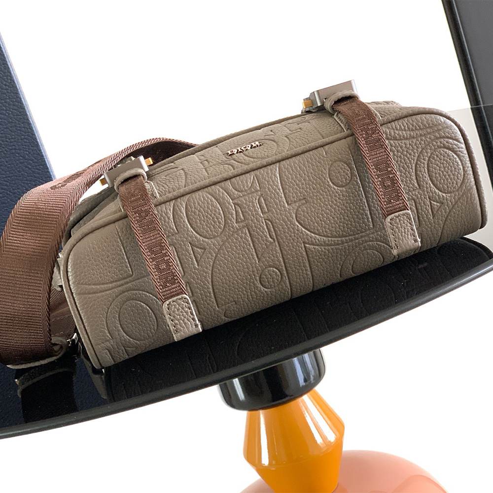 D10r Hit the Road Messenger Bag with Flap(HIGH-END GRADE)