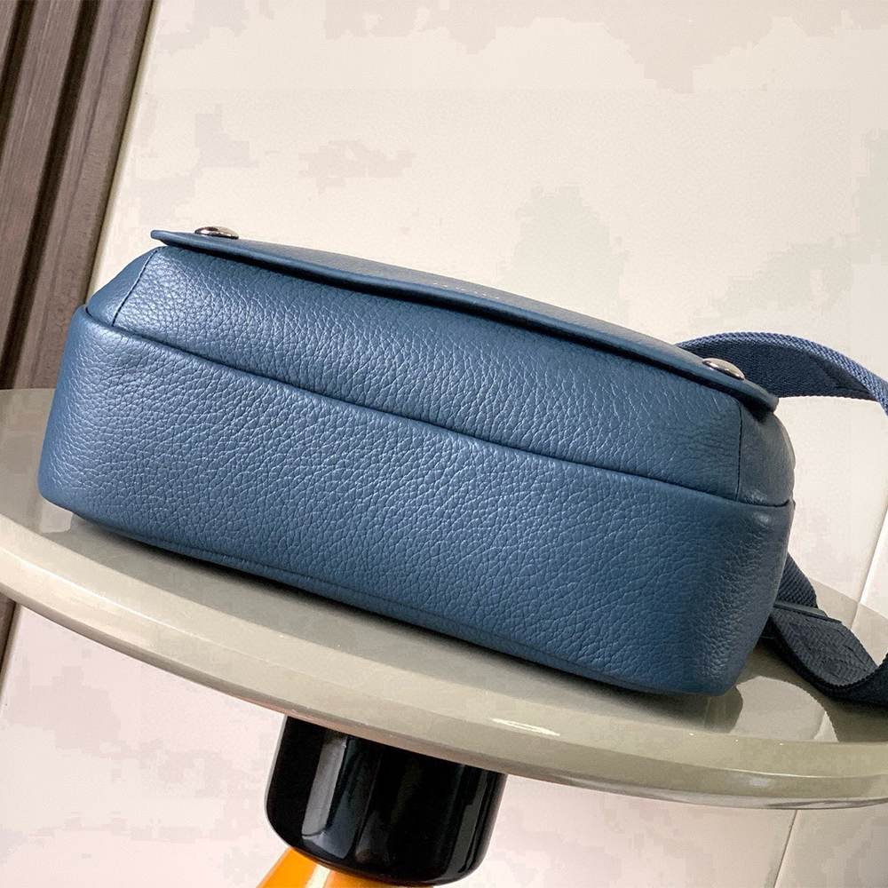 L0ew* Medium Pebble messenger bag(HIGH-END GRADE)