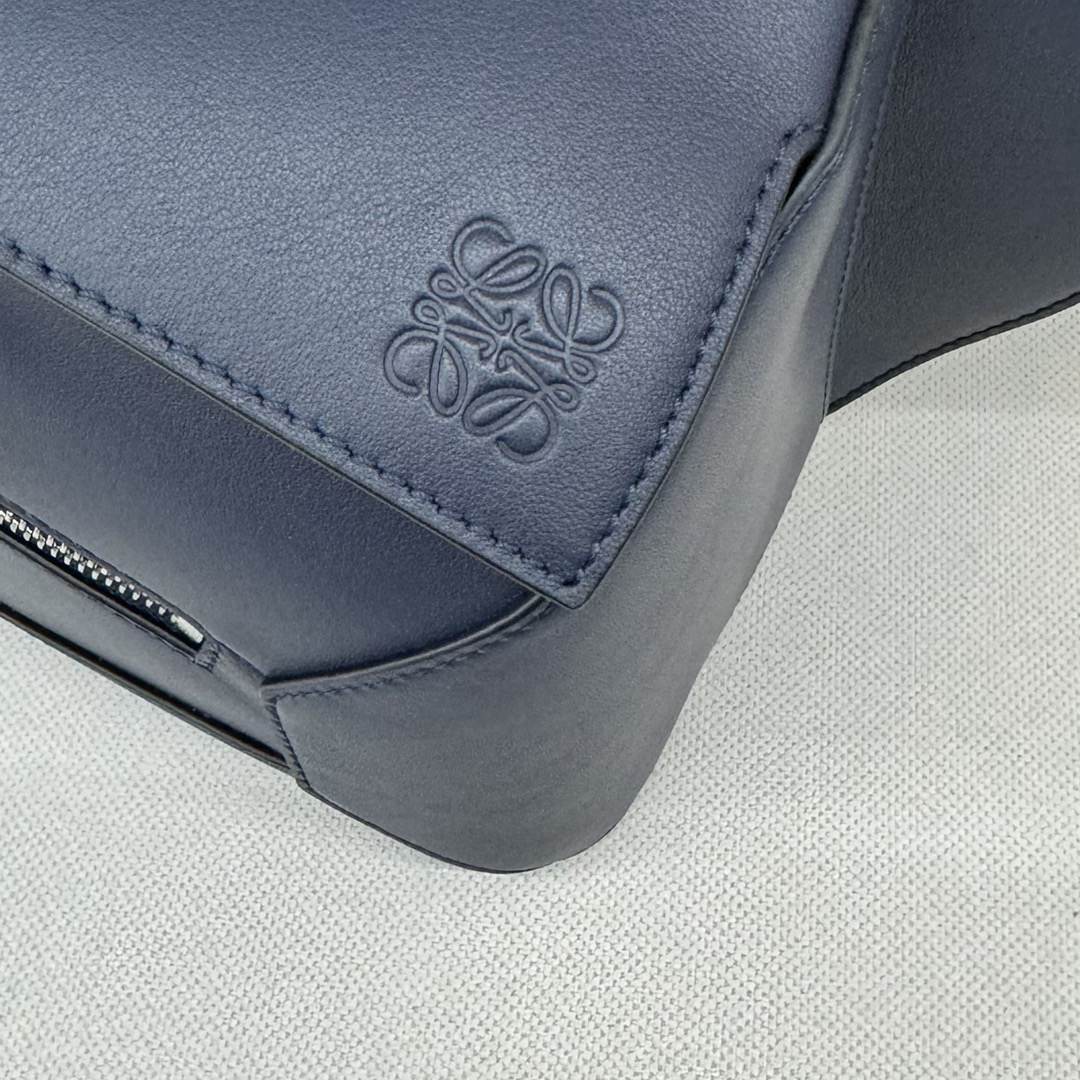 L0ew* Small Puzzle Edge bumbag in classic calfskin(HIGH-END GRADE)