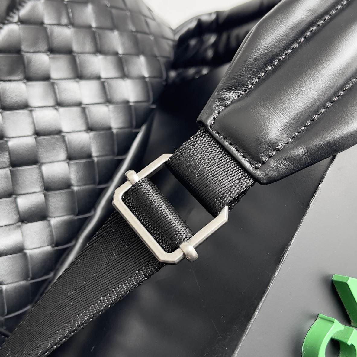 B0tt*ga Ven*ta Intrecciato Backpack(HIGH-END GRADE)