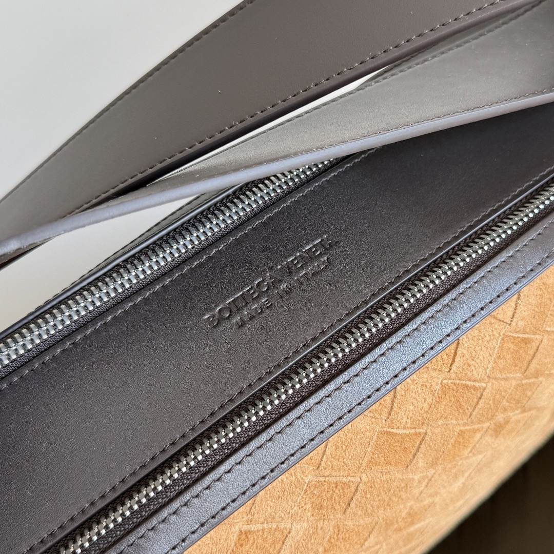 B0tt*ga Ven*ta Intrecciato Tribeca Top Handle(HIGH-END GRADE)