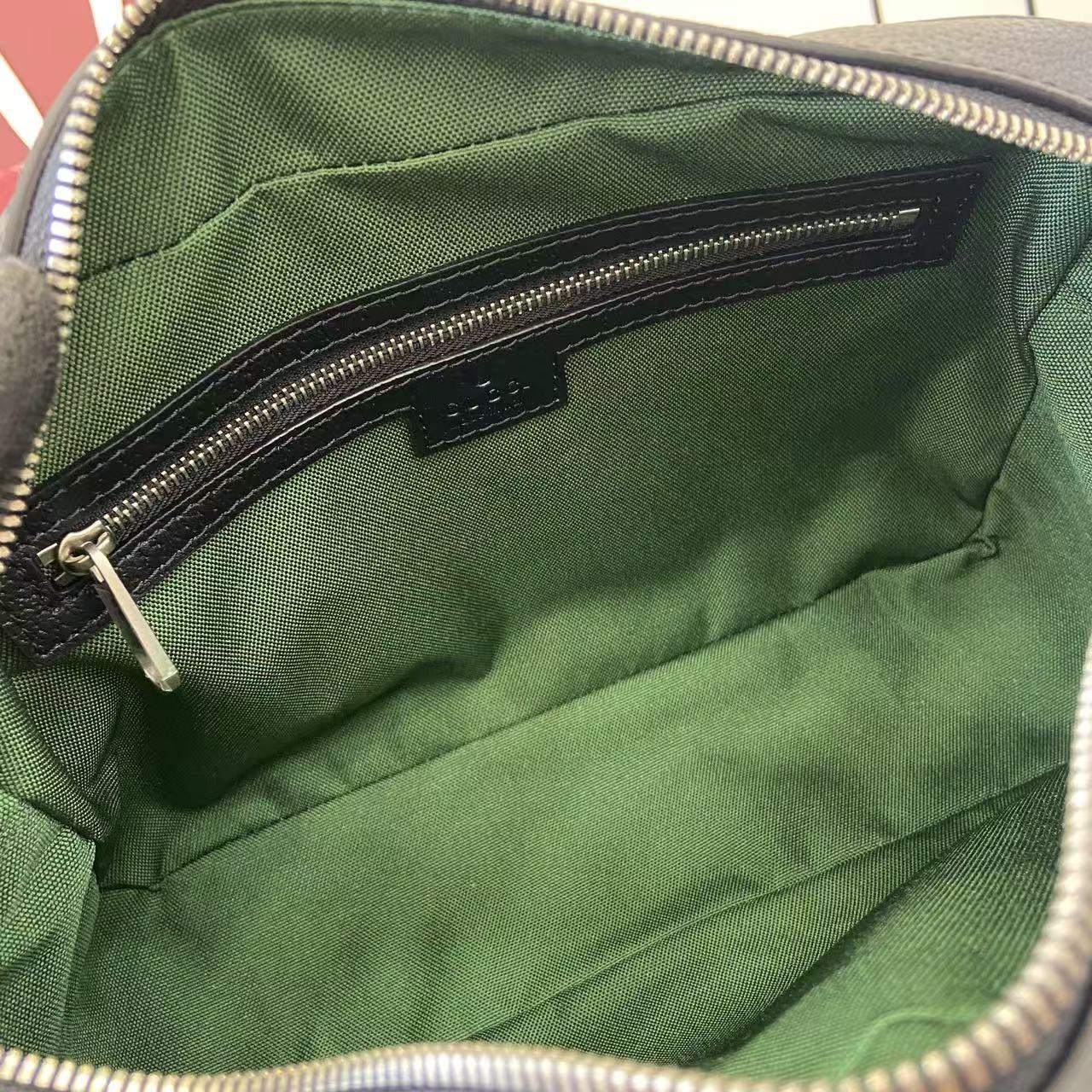 Gvc*1 Ophidia medium-sized shoulder bag(HIGH-END GRADE)