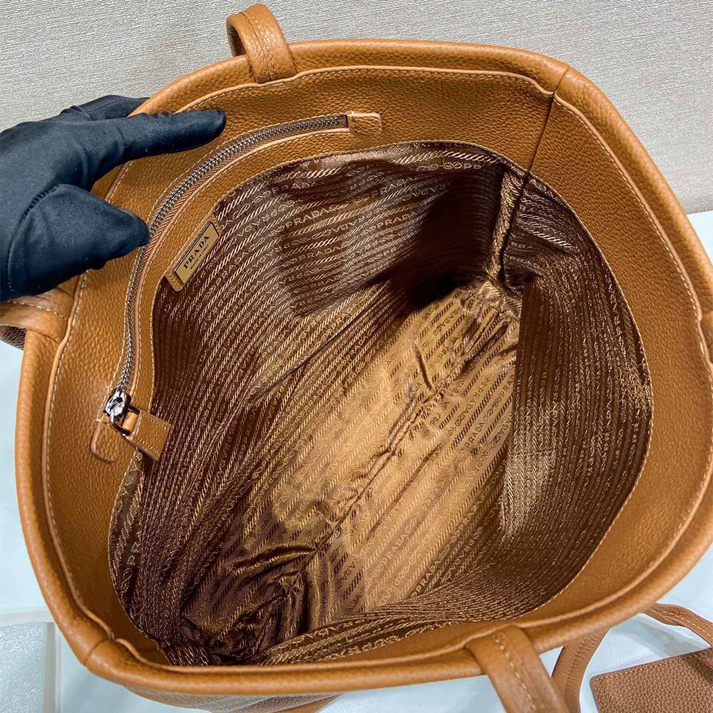 Pra*a Leather tote(HIGH-END GRADE)