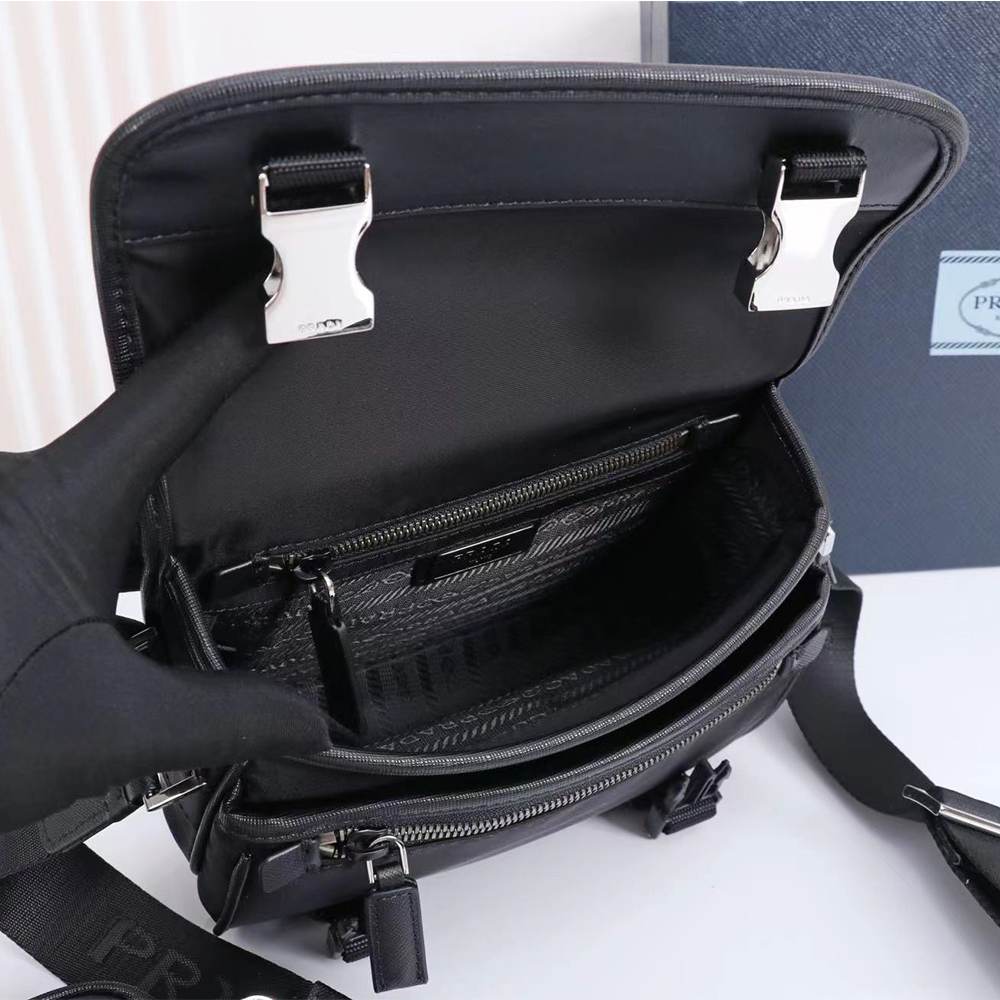 Pra*a Re-Nylon and Saffiano leather shoulder bag(HIGH-END GRADE)