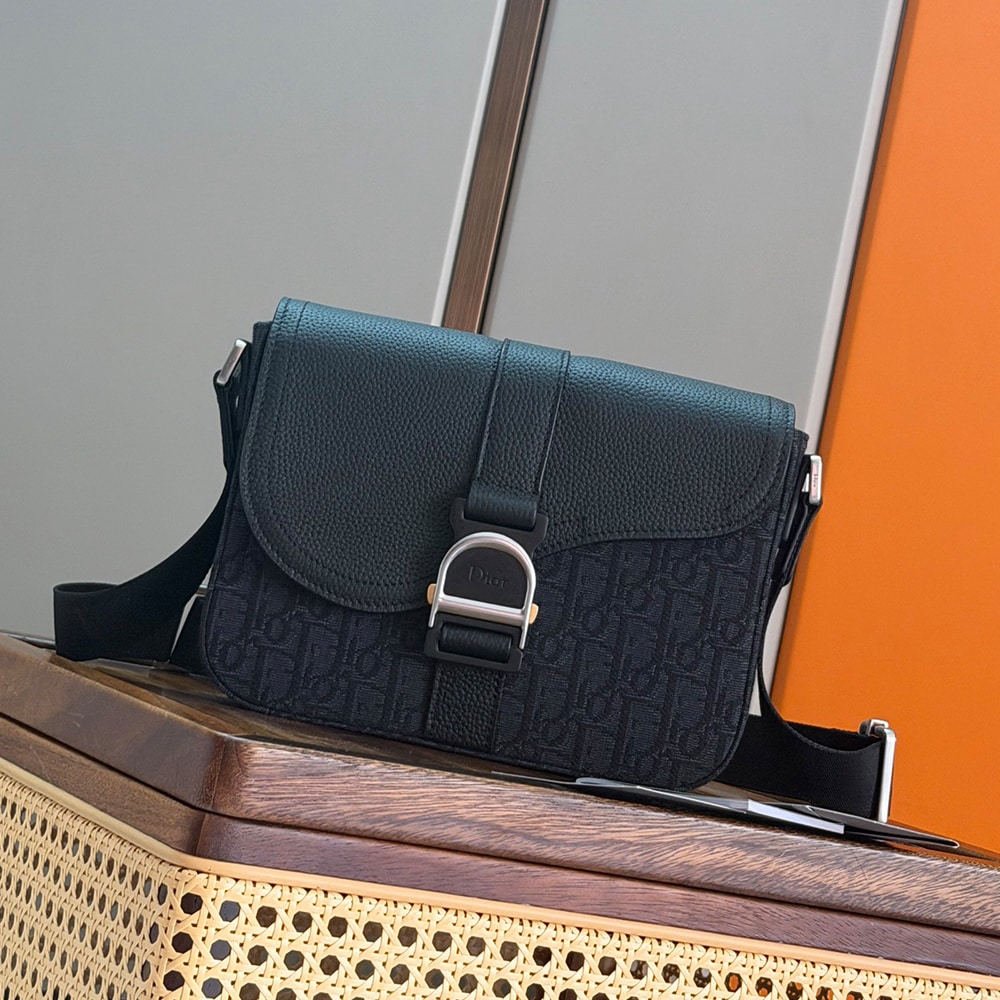 D10r Saddle Heritage Messenger Bag with Flap(HIGH-END GRADE)