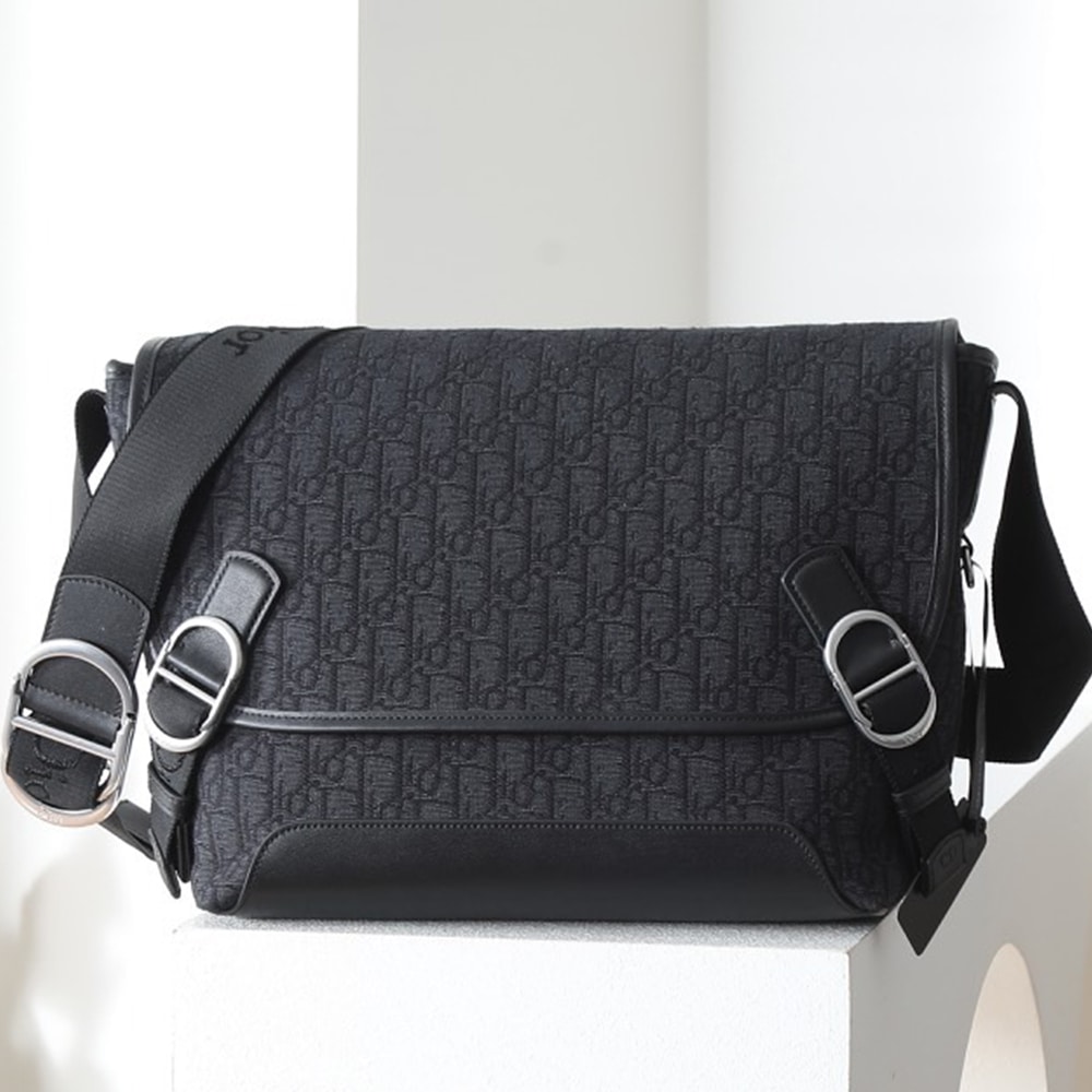 Medium D10r Jett Messenger Bag with Flap(HIGH-END GRADE)