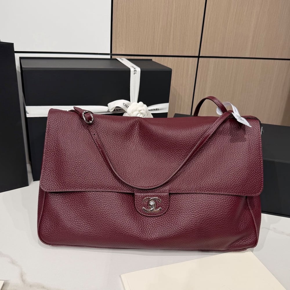 Ch**el Maxi Flapbag(TAX-FREE GRADE)