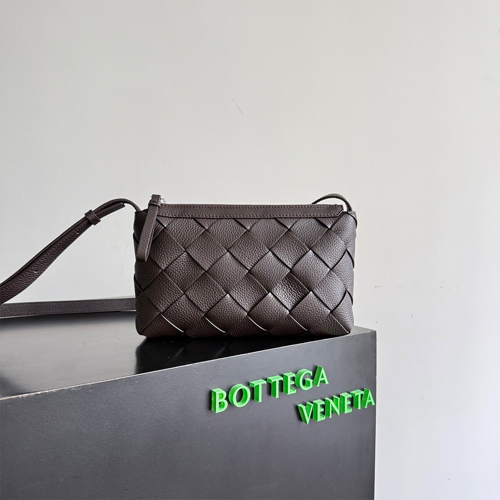 B0tt*ga Ven*ta Diago Zipped Messenger (HIGH-END GRADE)
