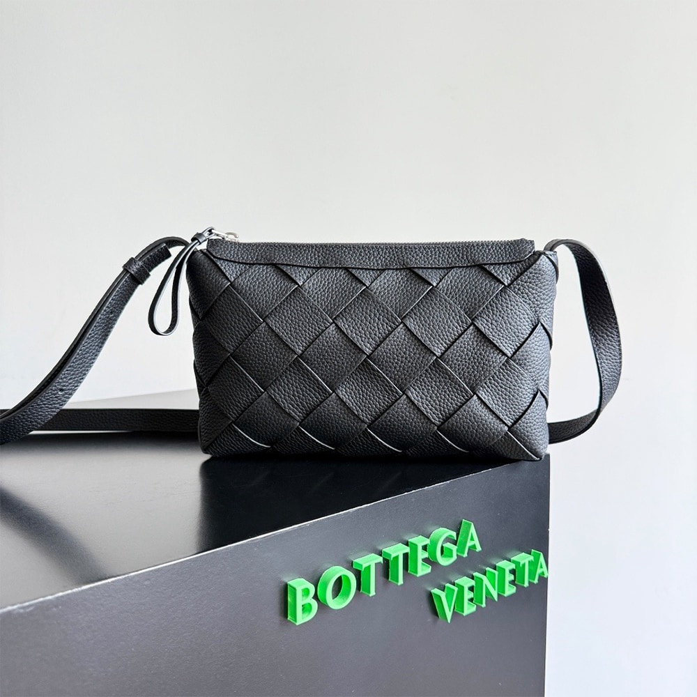 B0tt*ga Ven*ta Diago Zipped Messenger (HIGH-END GRADE)