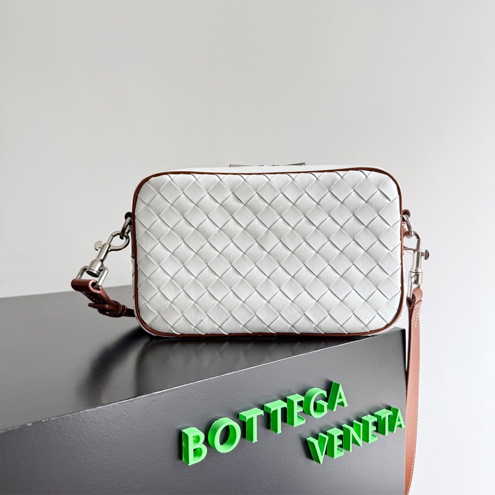 B0tt*ga Ven*ta Small Intrecciato Camera Bag(HIGH-END GRADE)