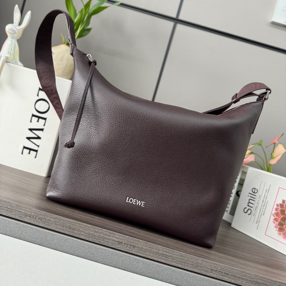 L0ew* Cubi crossbody bag in S*pple grained calfskin (HIGH-END GRADE)