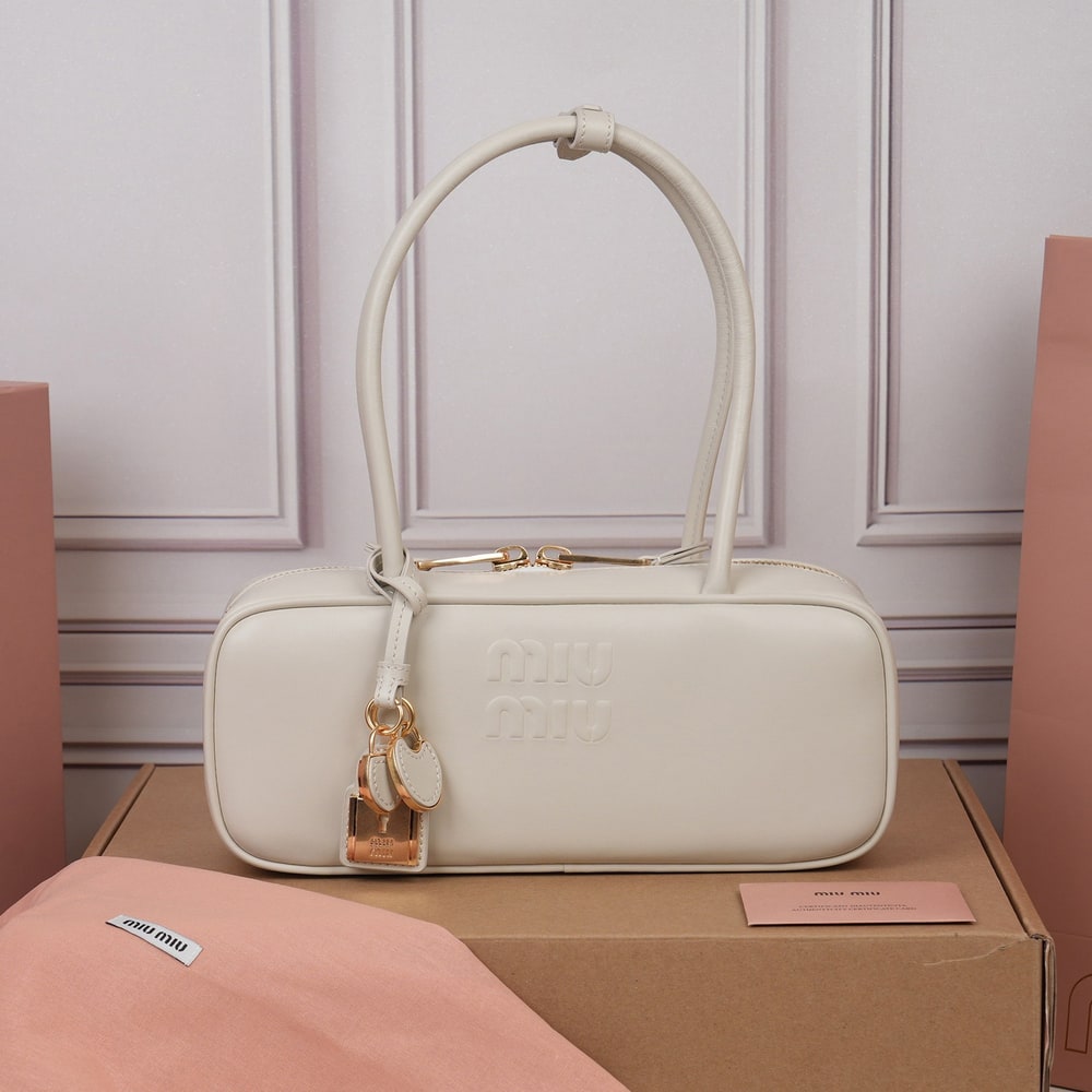 M1um1u Small Beau leather top-handle bag(HIGH-END GRADE)