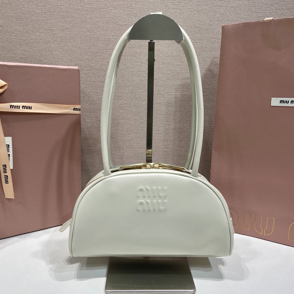 M1um1u Small Beau leather top-handle bag(HIGH-END GRADE)