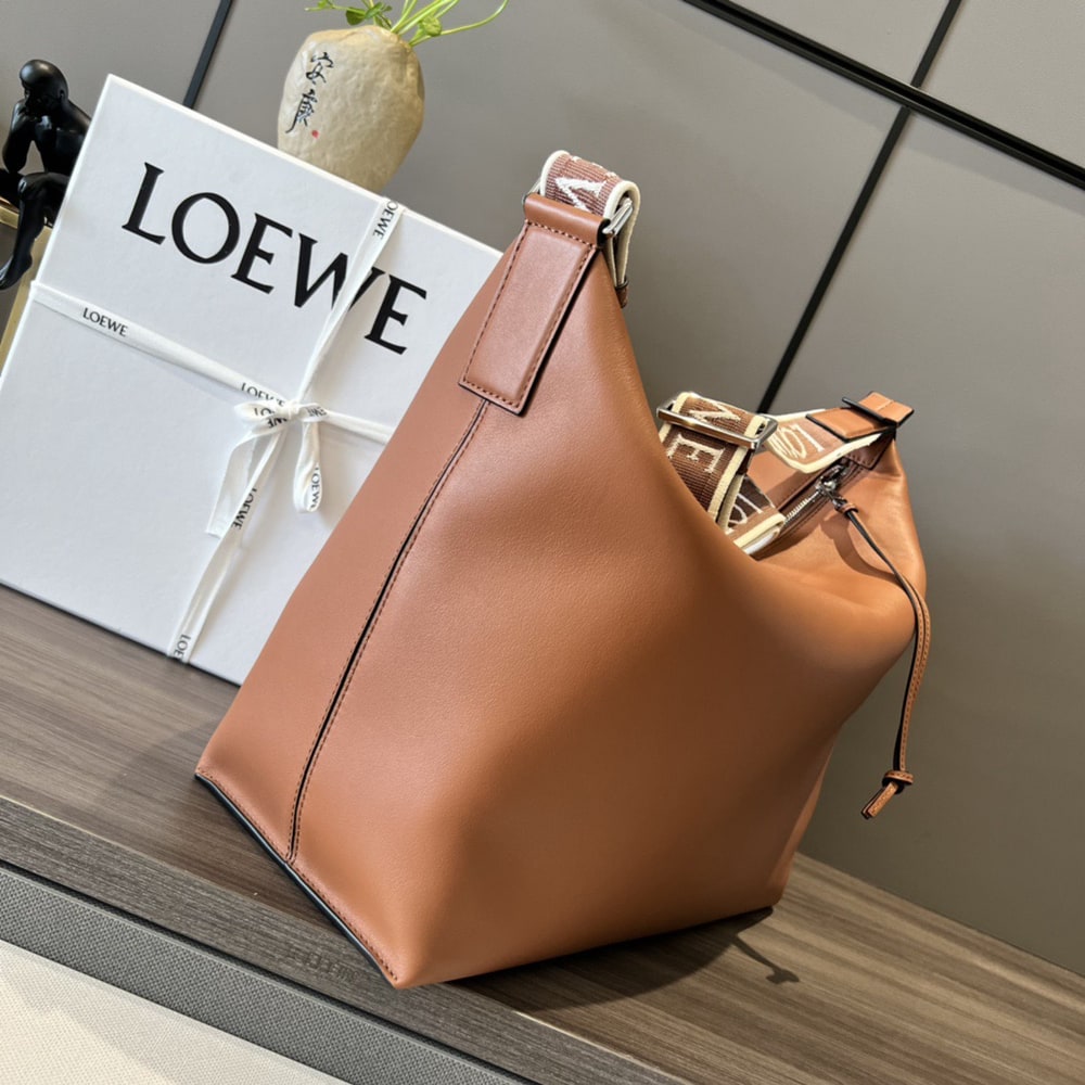 L0ew* Cubi Crossbody bag in S*pple smooth calfskin and jacquard (HIGH-END GRADE)