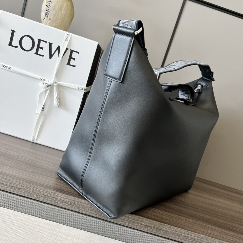 L0ew* Cubi Crossbody bag in S*pple smooth calfskin and jacquard (HIGH-END GRADE)