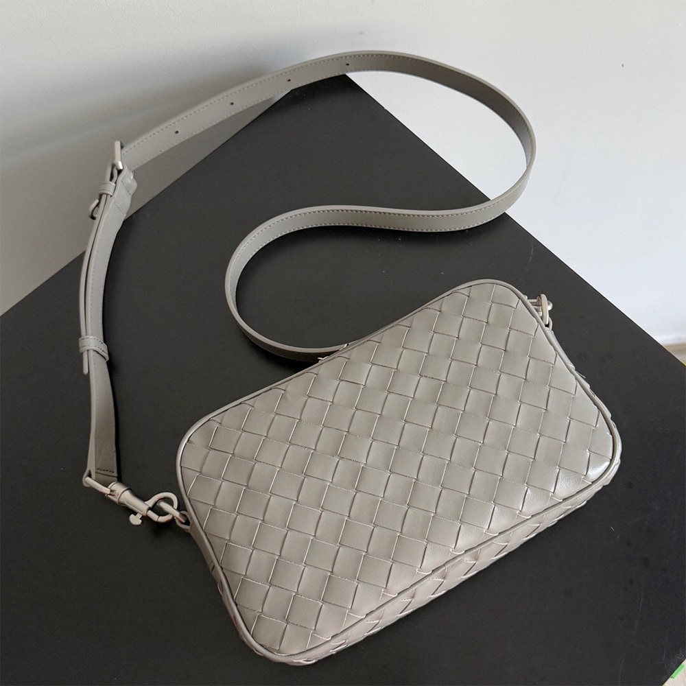 B0tt*ga Ven*ta Small Intrecciato Camera Bag(HIGH-END GRADE)