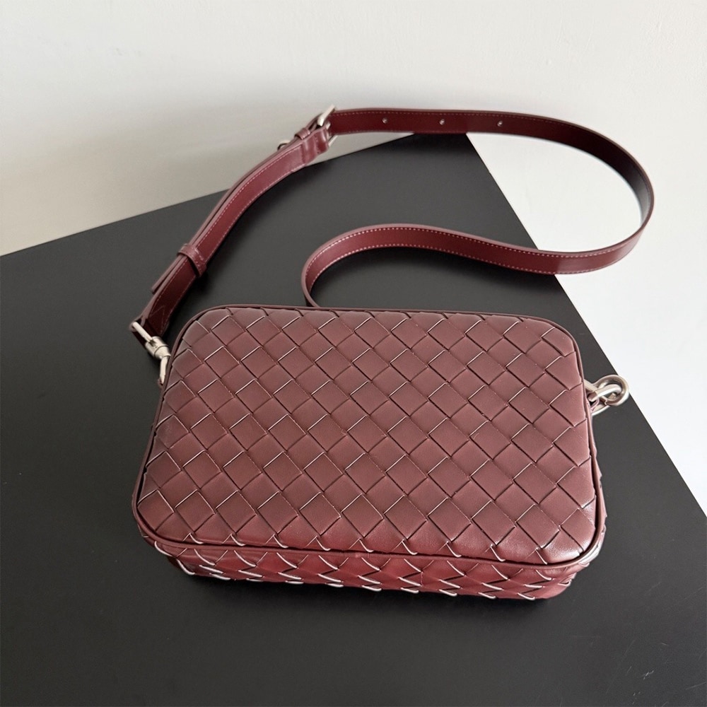 B0tt*ga Ven*ta Small Intrecciato Camera Bag(HIGH-END GRADE)