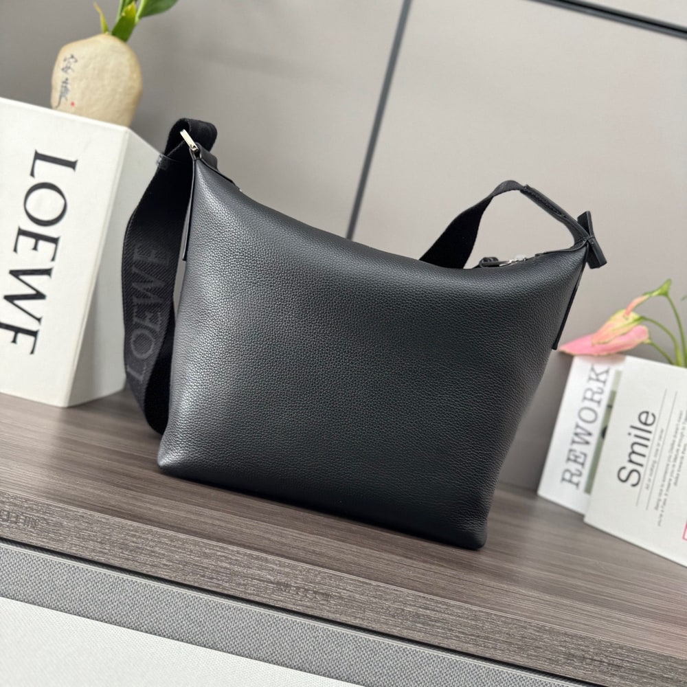 L0ew* Small Cubi crossbody bag in S*pple grained calfskin (HIGH-END GRADE)
