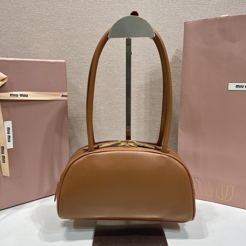 M1um1u Small Beau leather top-handle bag(HIGH-END GRADE)