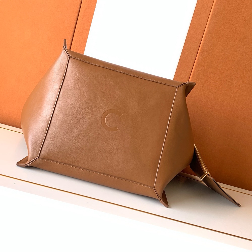 Ce1i*e MEDIUM CUBE BAG IN S*pPLE CALFSKIN(HIGH-END GRADE)