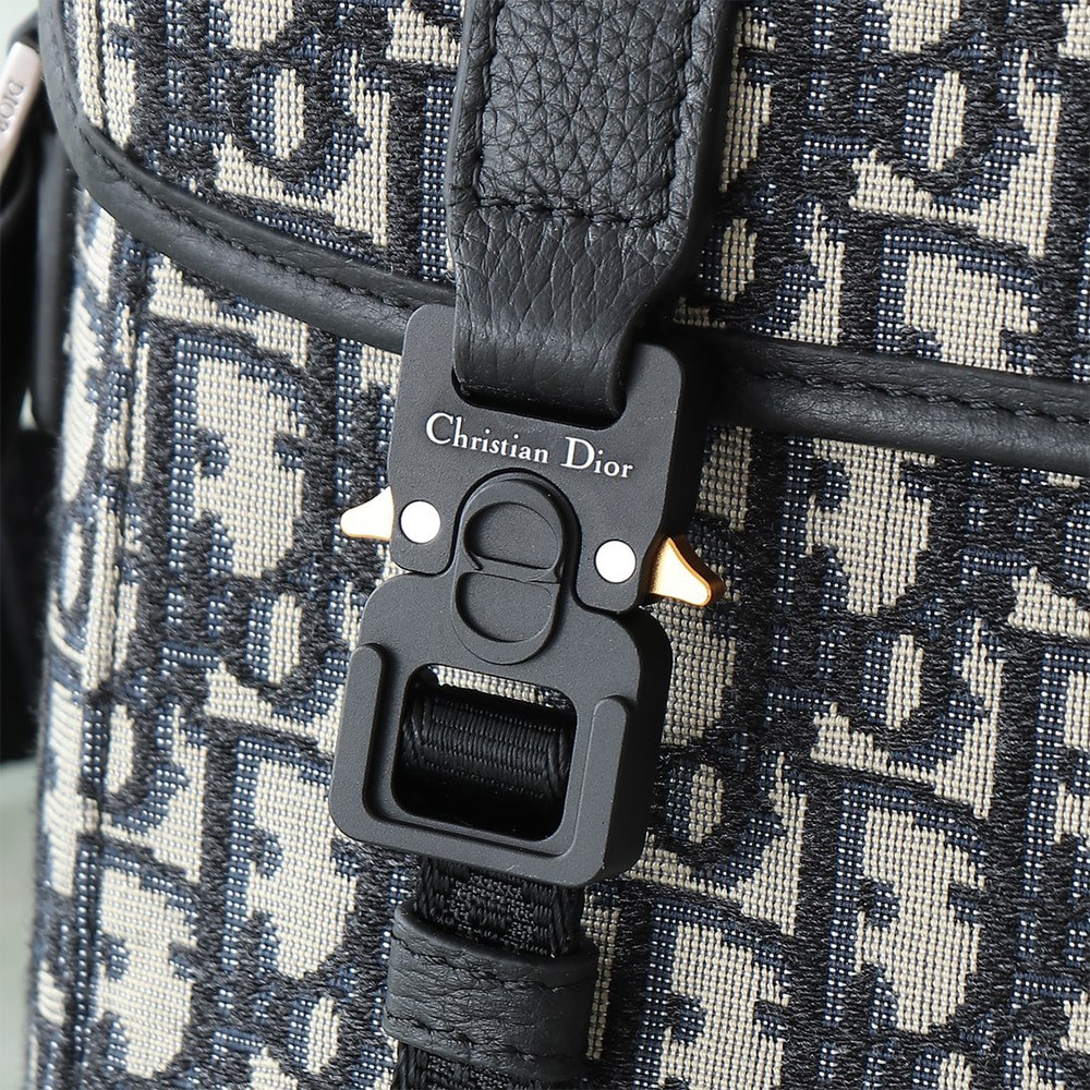 D10r Hit the Road Messenger Bag with Flap(HIGH-END GRADE)