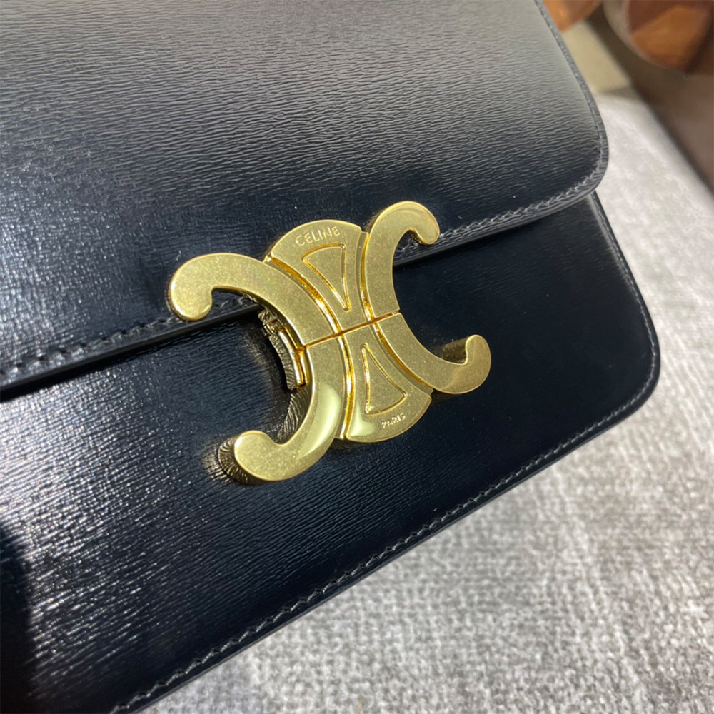 Ce1i*e TEEN TRIOMPHE BAG IN shiny calfskin(HIGH-END GRADE)