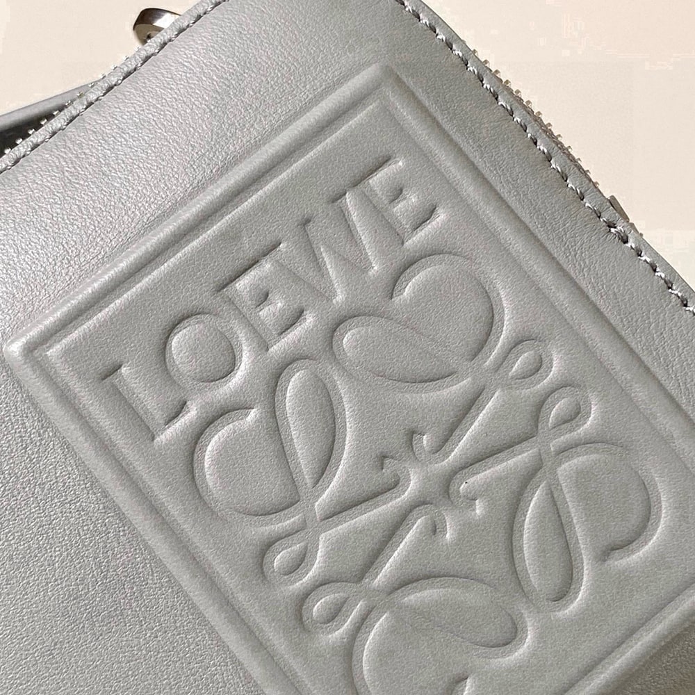 L0ew* Mini crossbody camera bag in satin calfskin (HIGH-END GRADE)